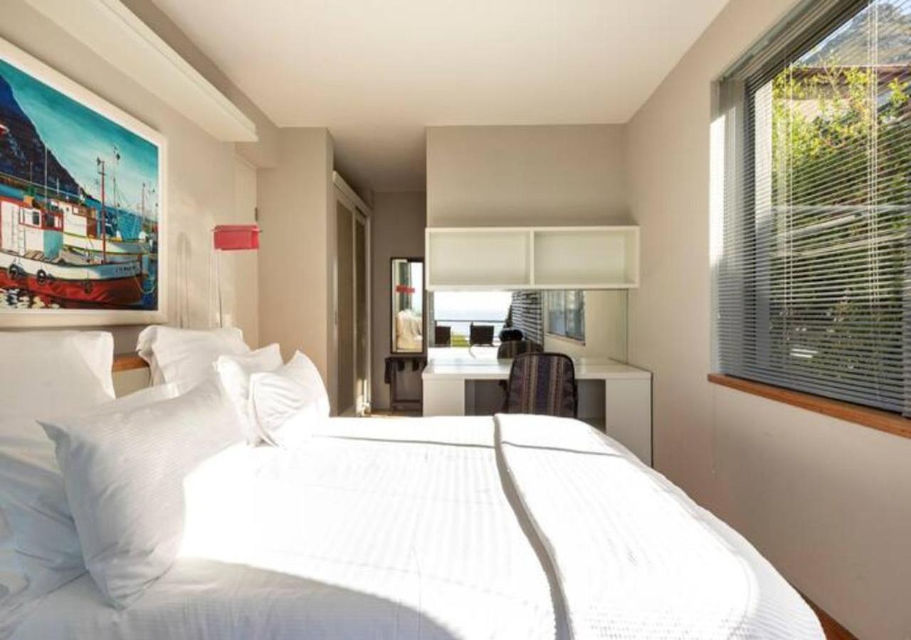 Seaview Apartment In Muizenberg Esterno foto